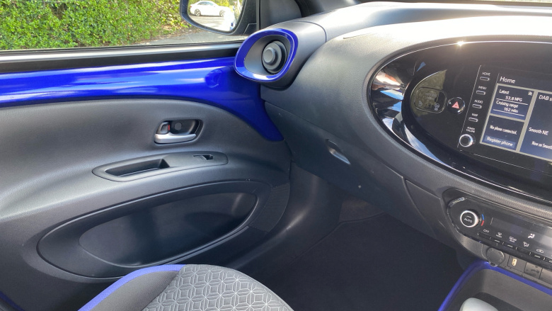 Toyota Aygo X 1.0 VVT-i Edge 5dr Auto Petrol Hatchback